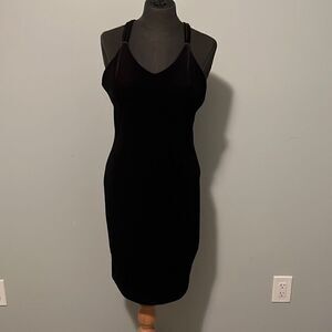 Women's Black Sleeveless Open Back Velvet Sheath Midi Dress